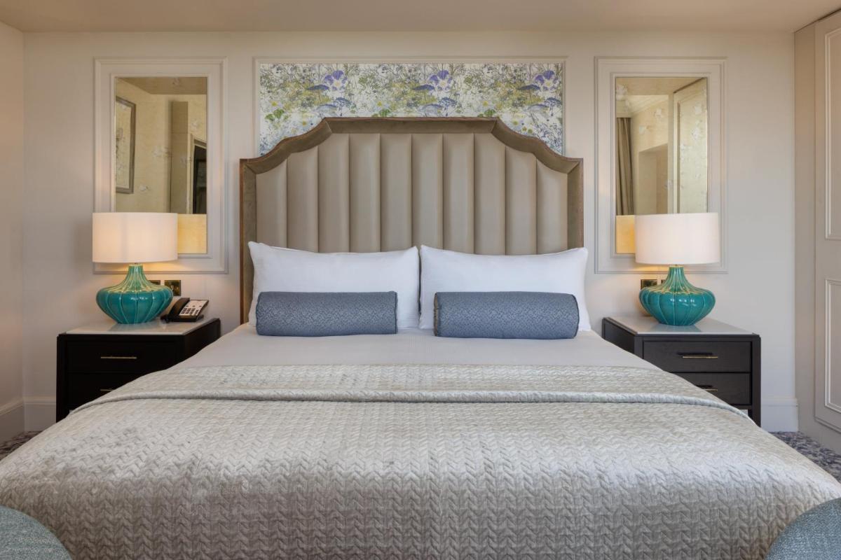 The Caledonian Edinburgh, Curio Collection by Hilton