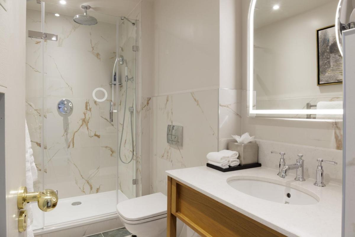 The Caledonian Edinburgh, Curio Collection by Hilton