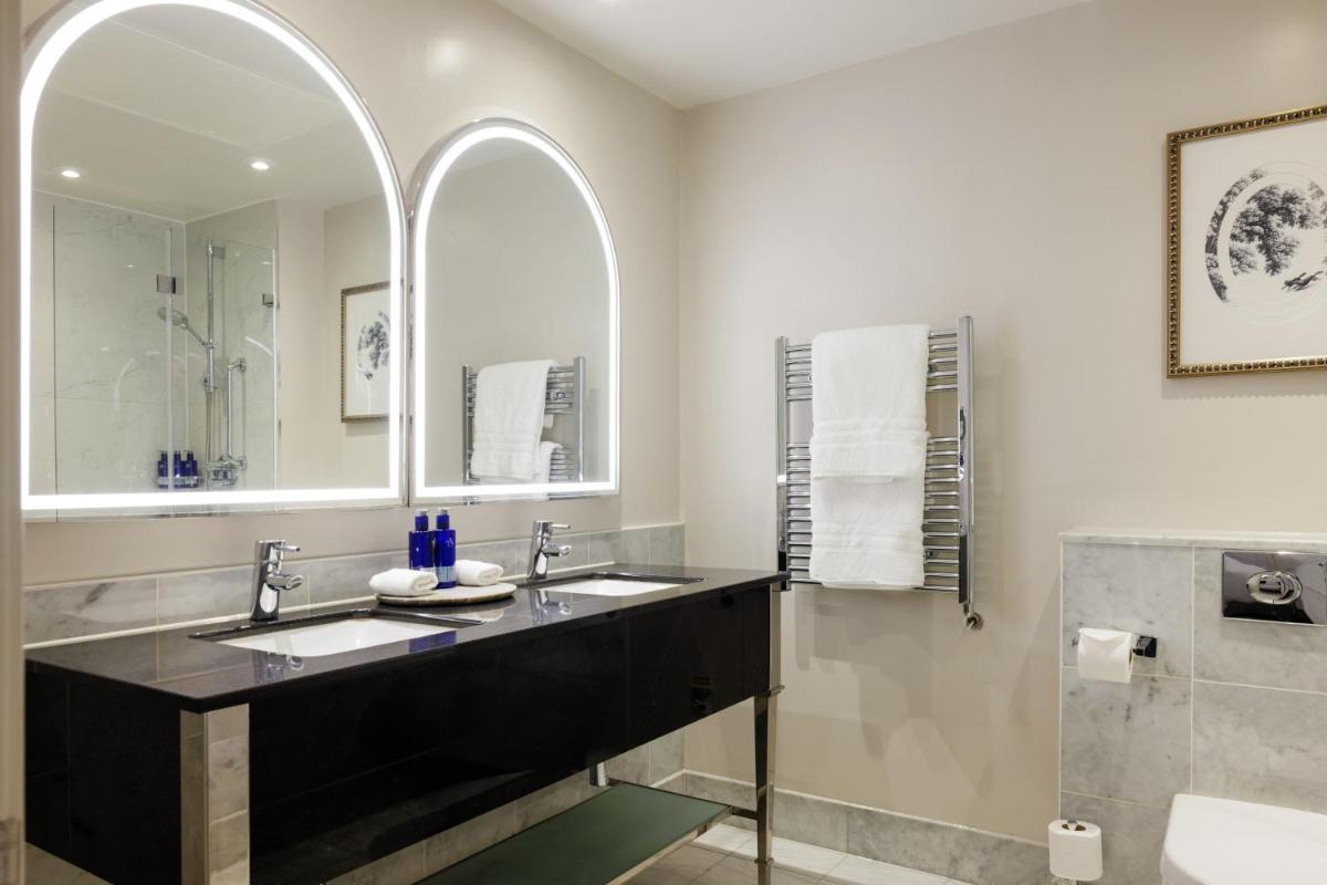 The Caledonian Edinburgh, Curio Collection by Hilton
