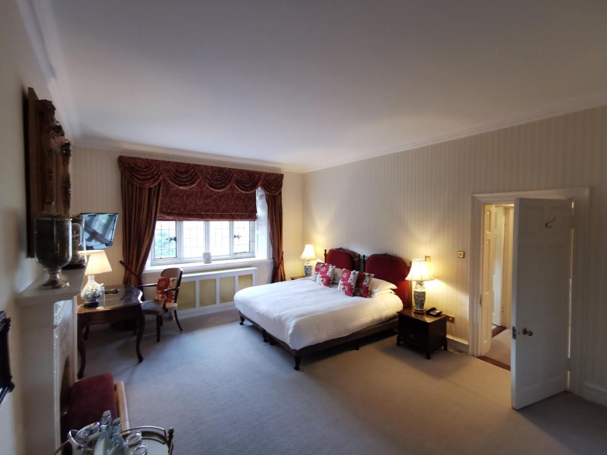 Waterford Castle Hotel & Golf Resort