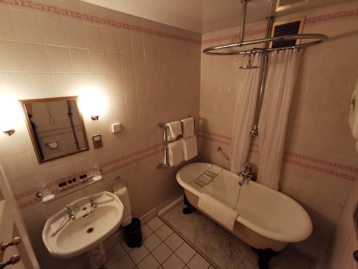 Waterford Castle Hotel & Golf Resort