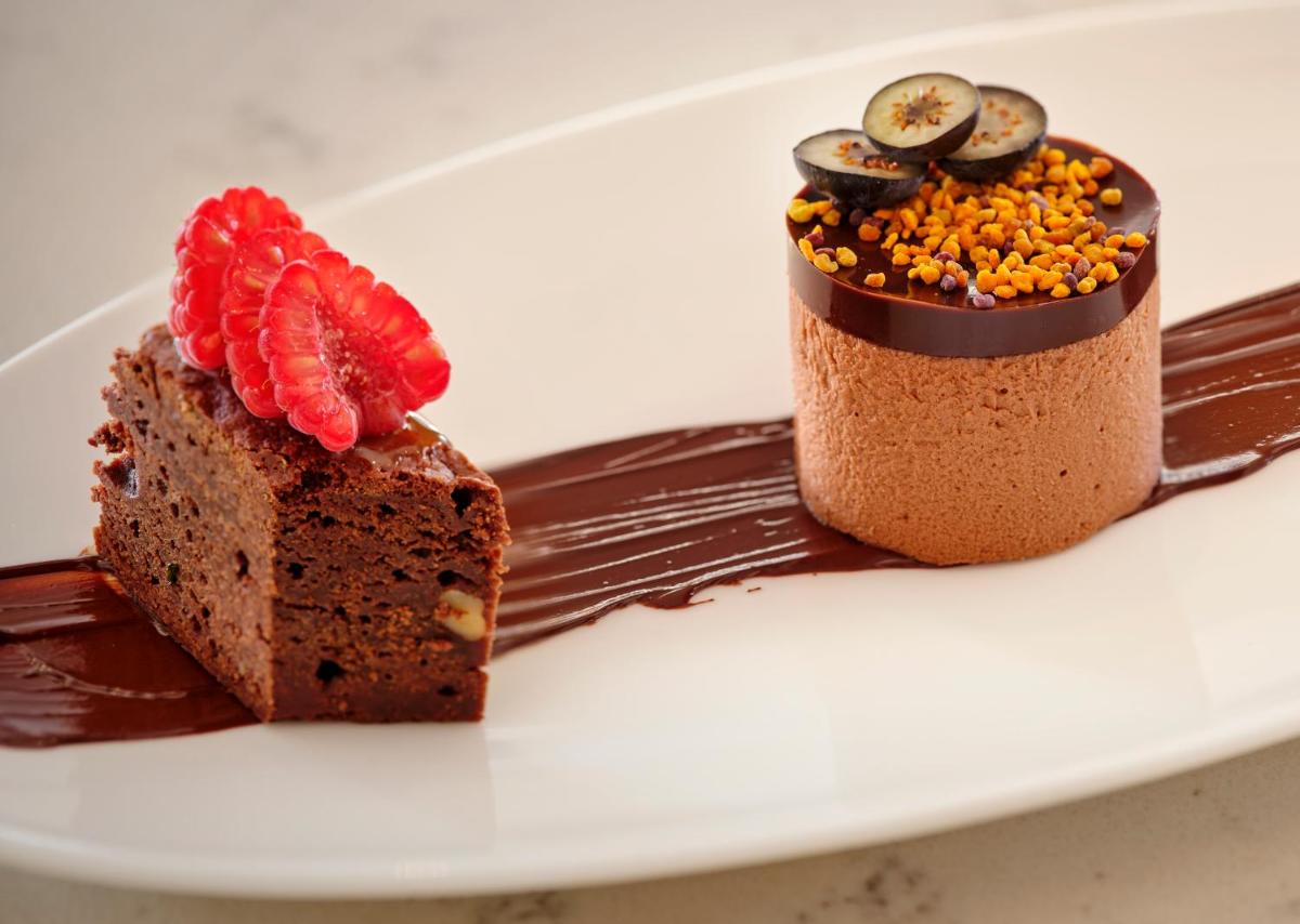 The College Green Dublin Hotel, Autograph Collection