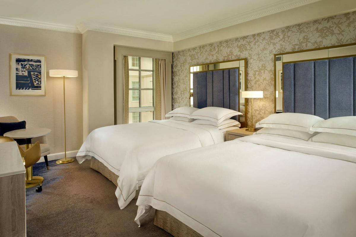 The College Green Dublin Hotel, Autograph Collection