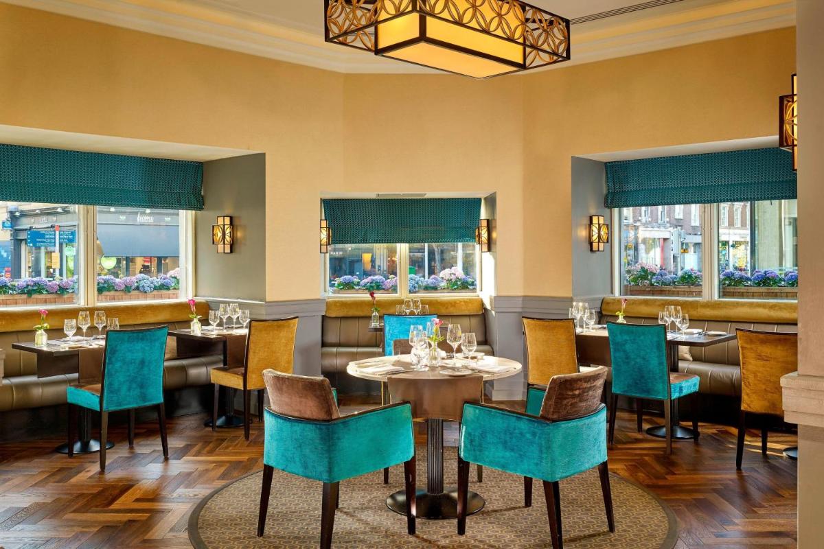 The College Green Dublin Hotel, Autograph Collection