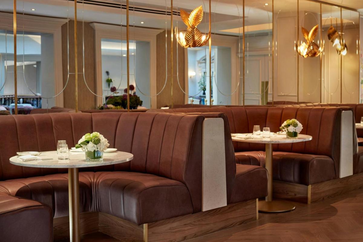 The College Green Dublin Hotel, Autograph Collection