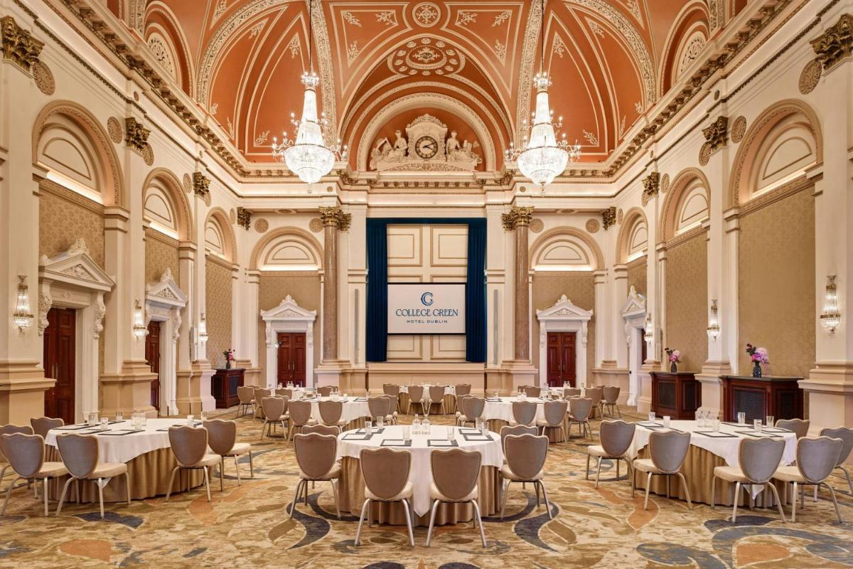 The College Green Dublin Hotel, Autograph Collection