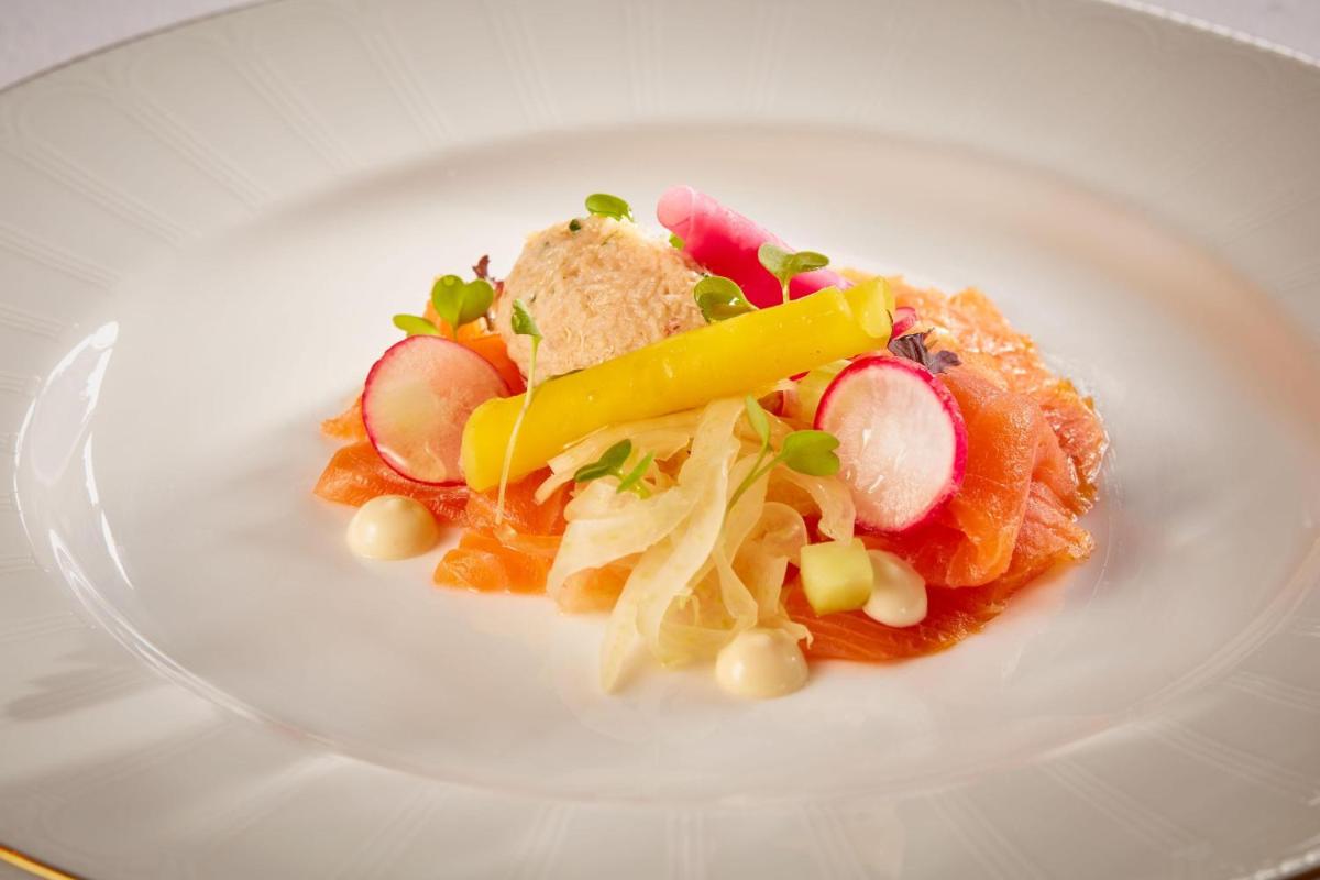 The College Green Dublin Hotel, Autograph Collection