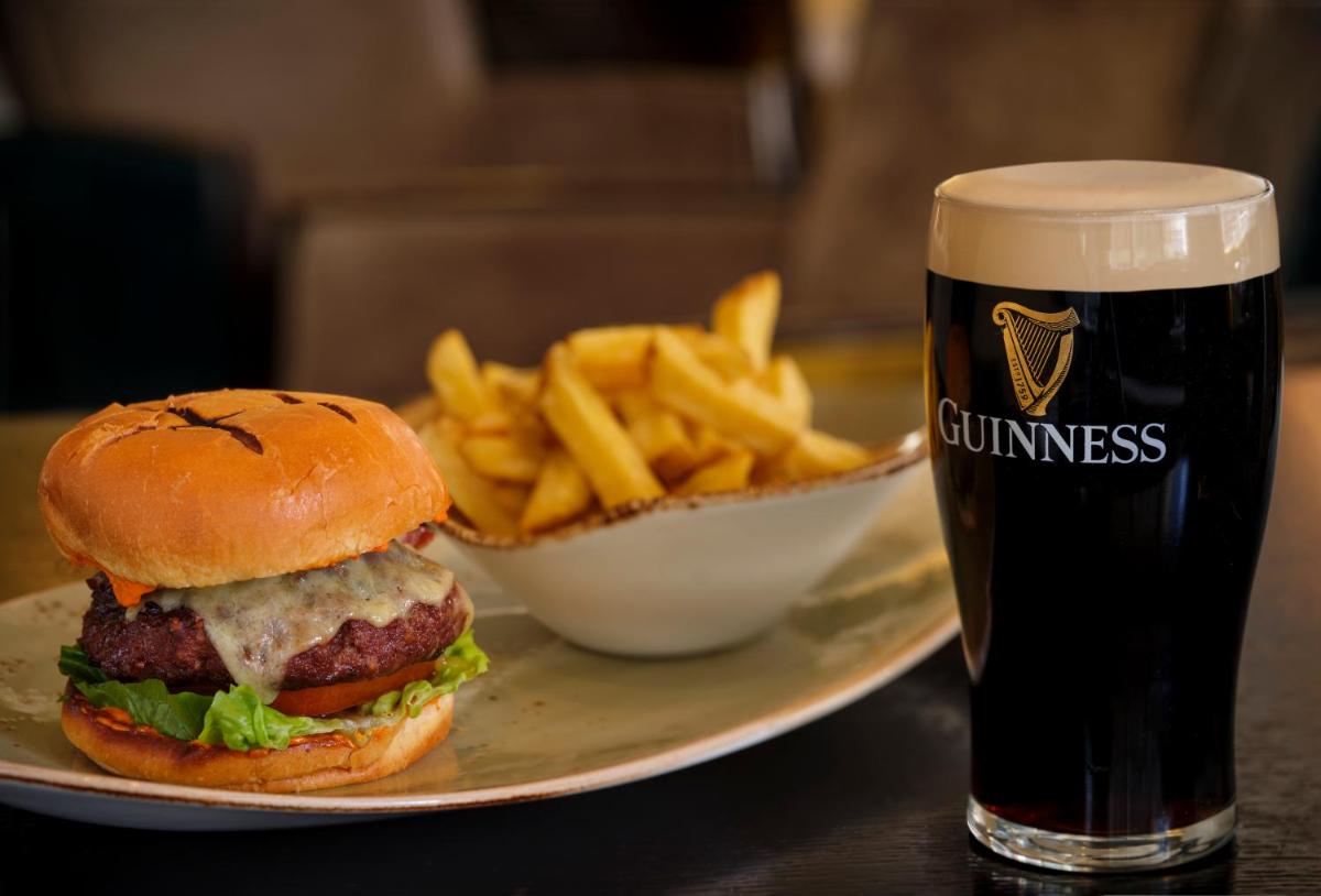 The College Green Dublin Hotel, Autograph Collection