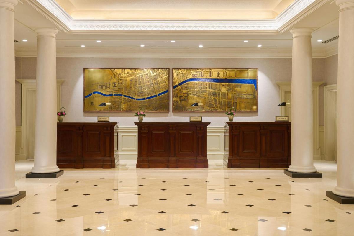 The College Green Dublin Hotel, Autograph Collection