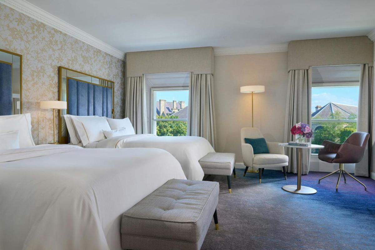 The College Green Dublin Hotel, Autograph Collection