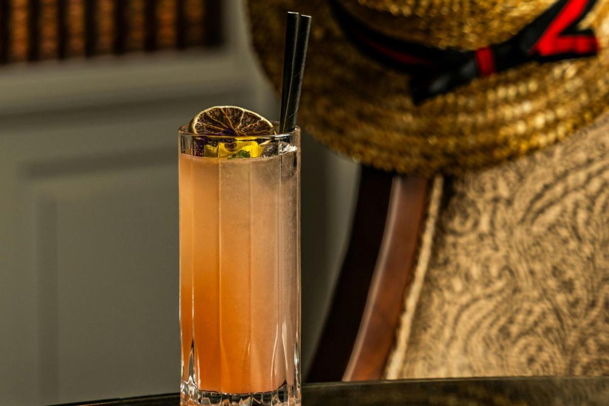 The College Green Dublin Hotel, Autograph Collection
