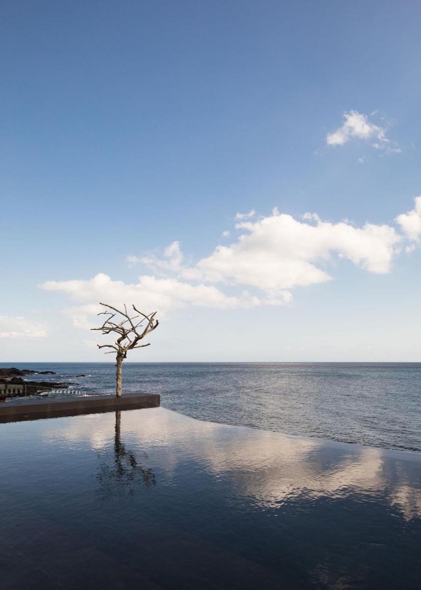 White Exclusive Suites & Villas