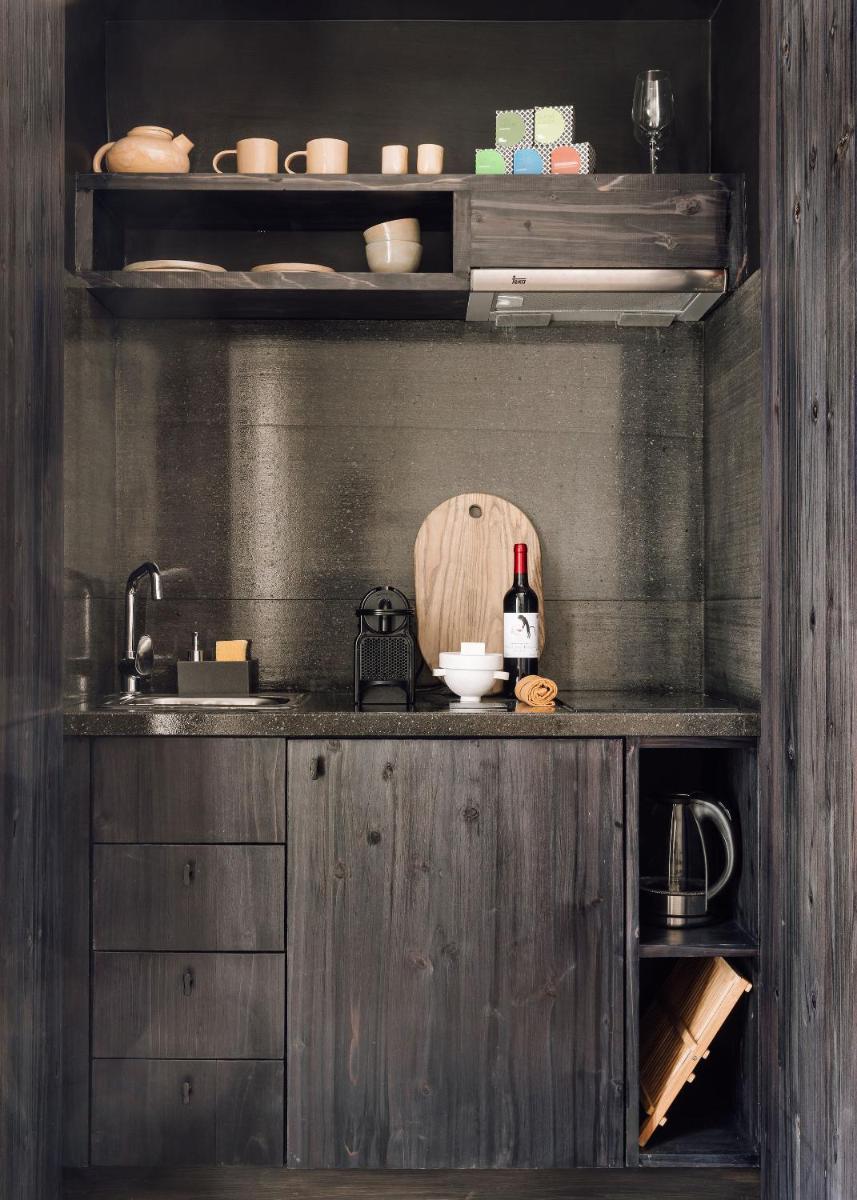 White Exclusive Suites & Villas