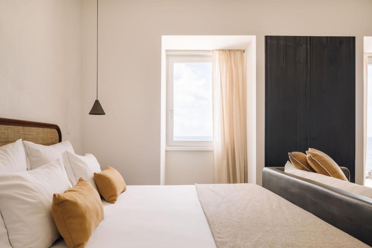 White Exclusive Suites & Villas