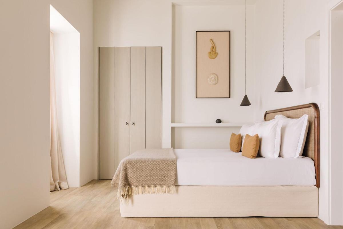 White Exclusive Suites & Villas