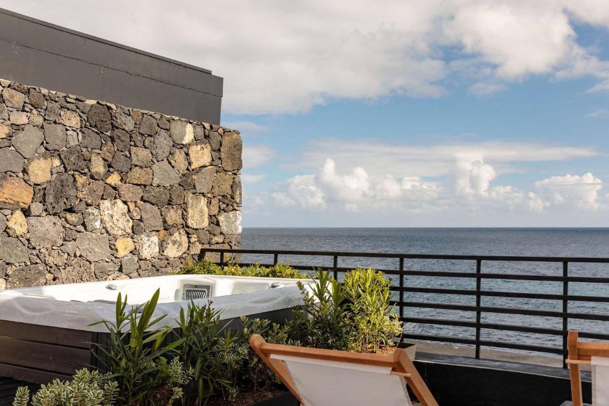 White Exclusive Suites & Villas