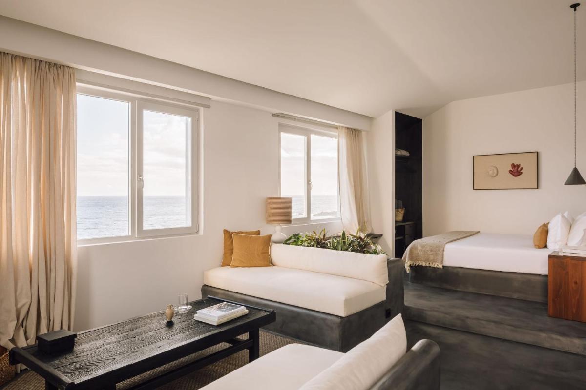 White Exclusive Suites & Villas