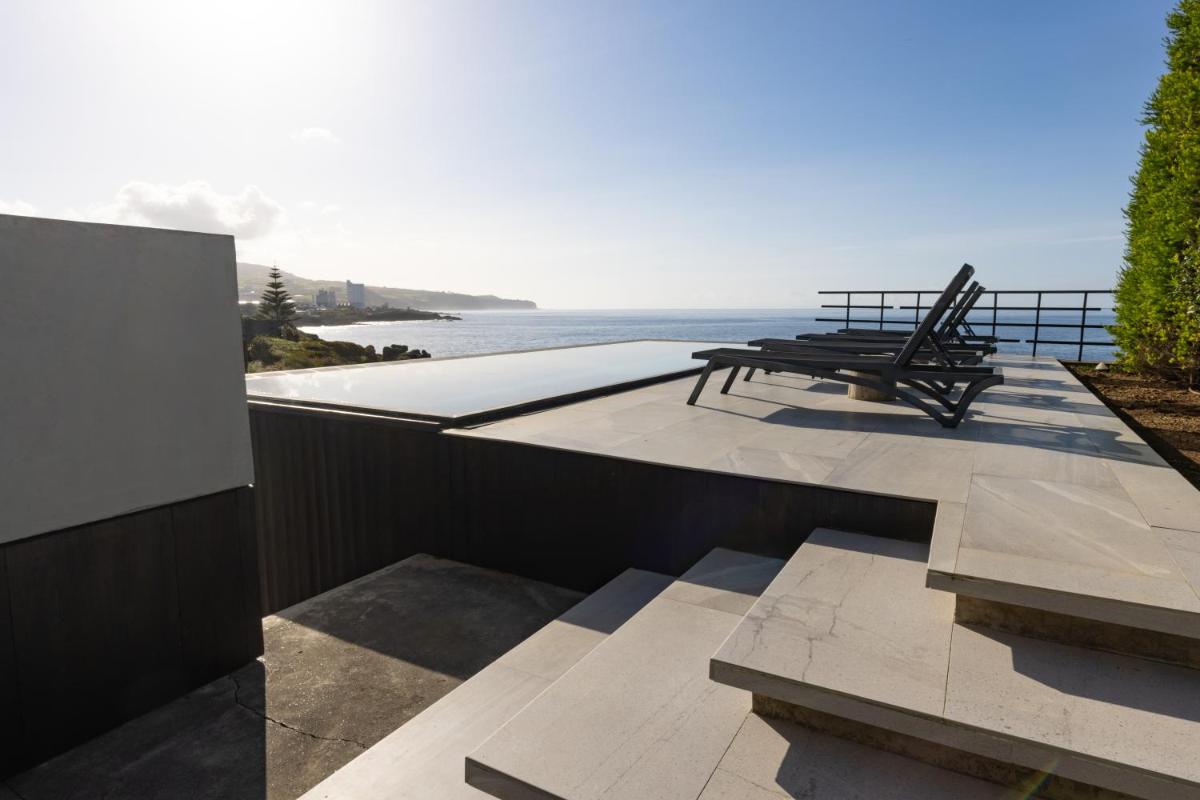 White Exclusive Suites & Villas