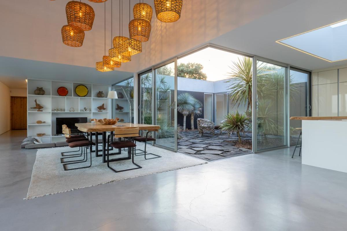 White Exclusive Suites & Villas