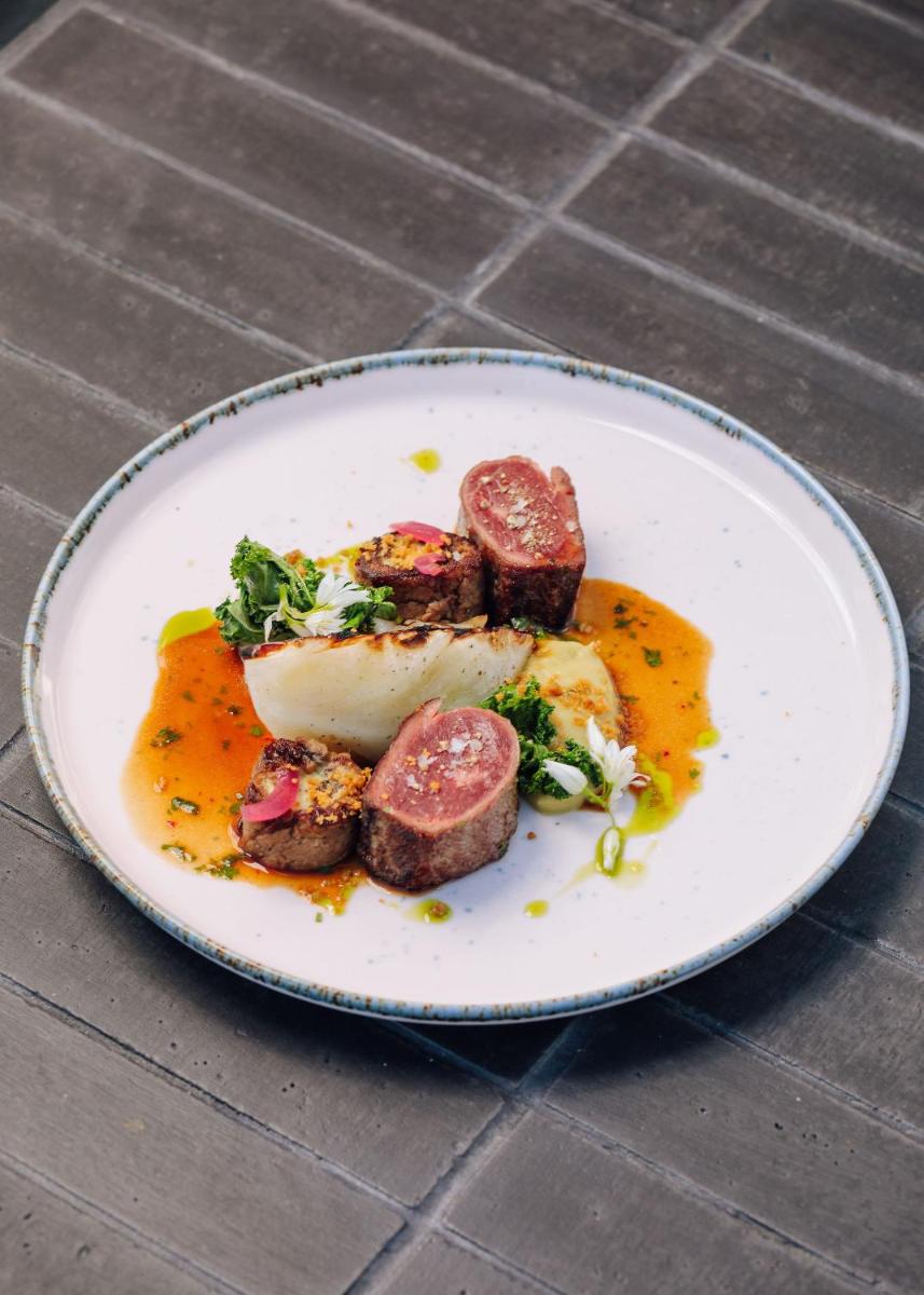 White Exclusive Suites & Villas