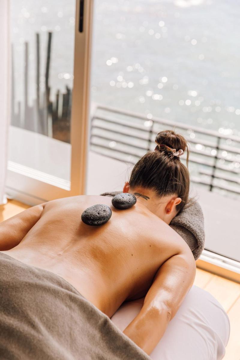 White Exclusive Suites & Villas