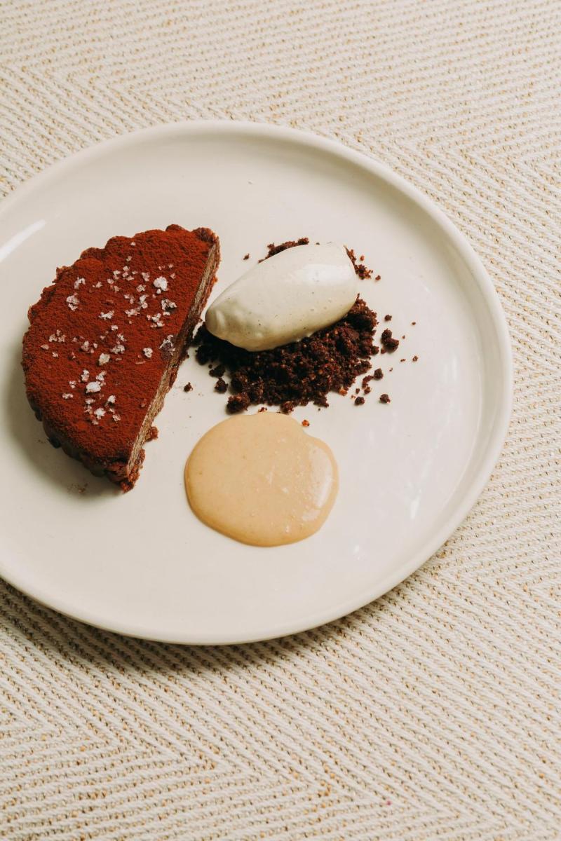 White Exclusive Suites & Villas