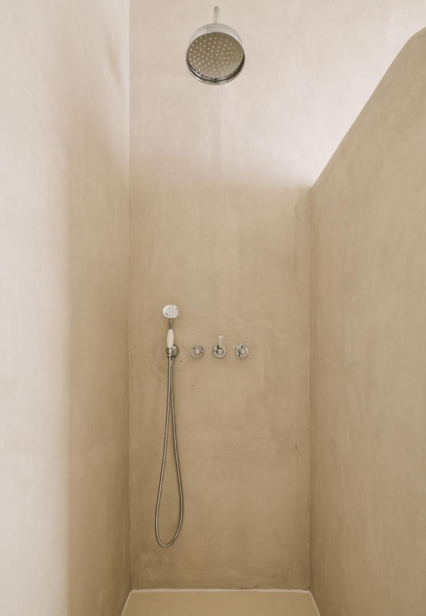 White Exclusive Suites & Villas