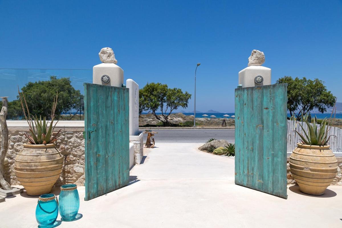 White Pearls-Adults Only Luxury Suites