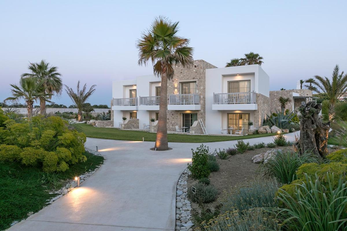 White Pearls-Adults Only Luxury Suites