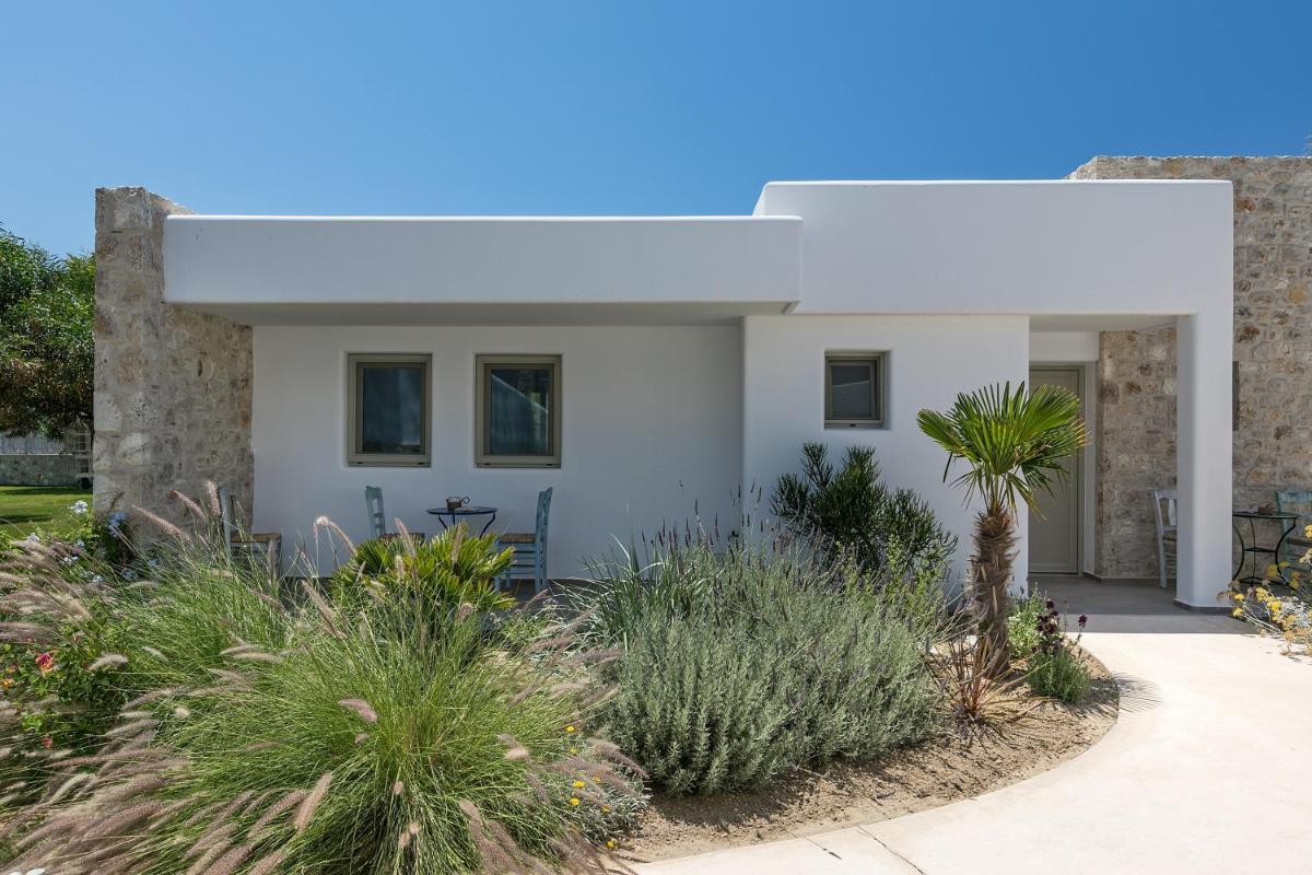 White Pearls-Adults Only Luxury Suites