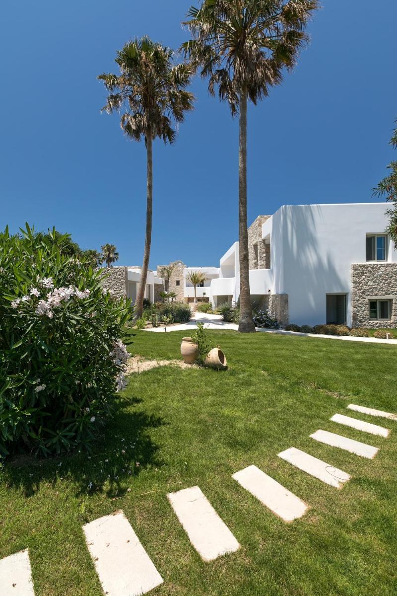 White Pearls-Adults Only Luxury Suites