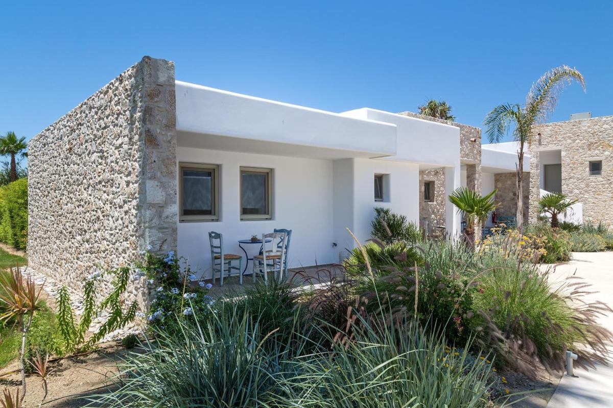 White Pearls-Adults Only Luxury Suites