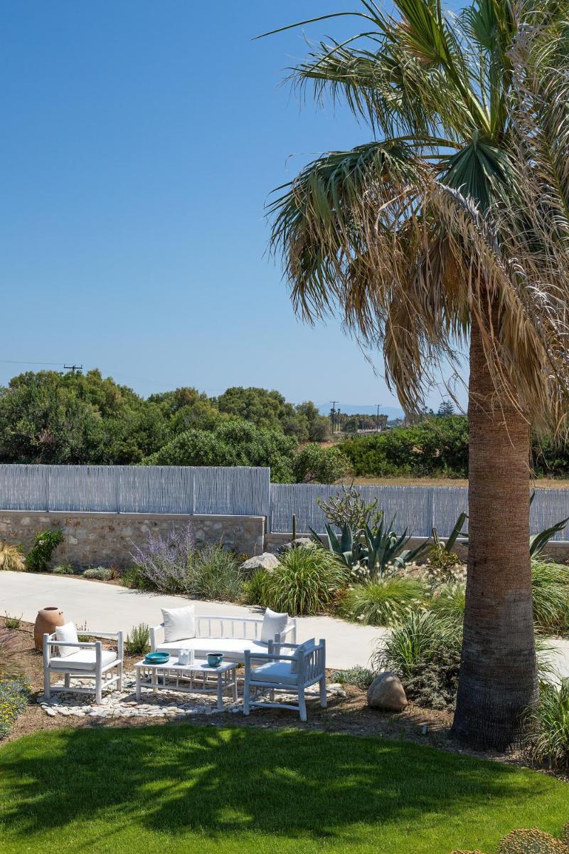 White Pearls-Adults Only Luxury Suites