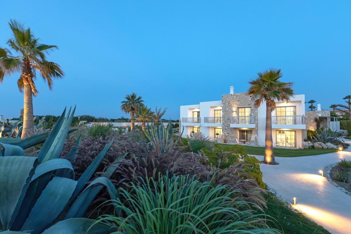 White Pearls-Adults Only Luxury Suites