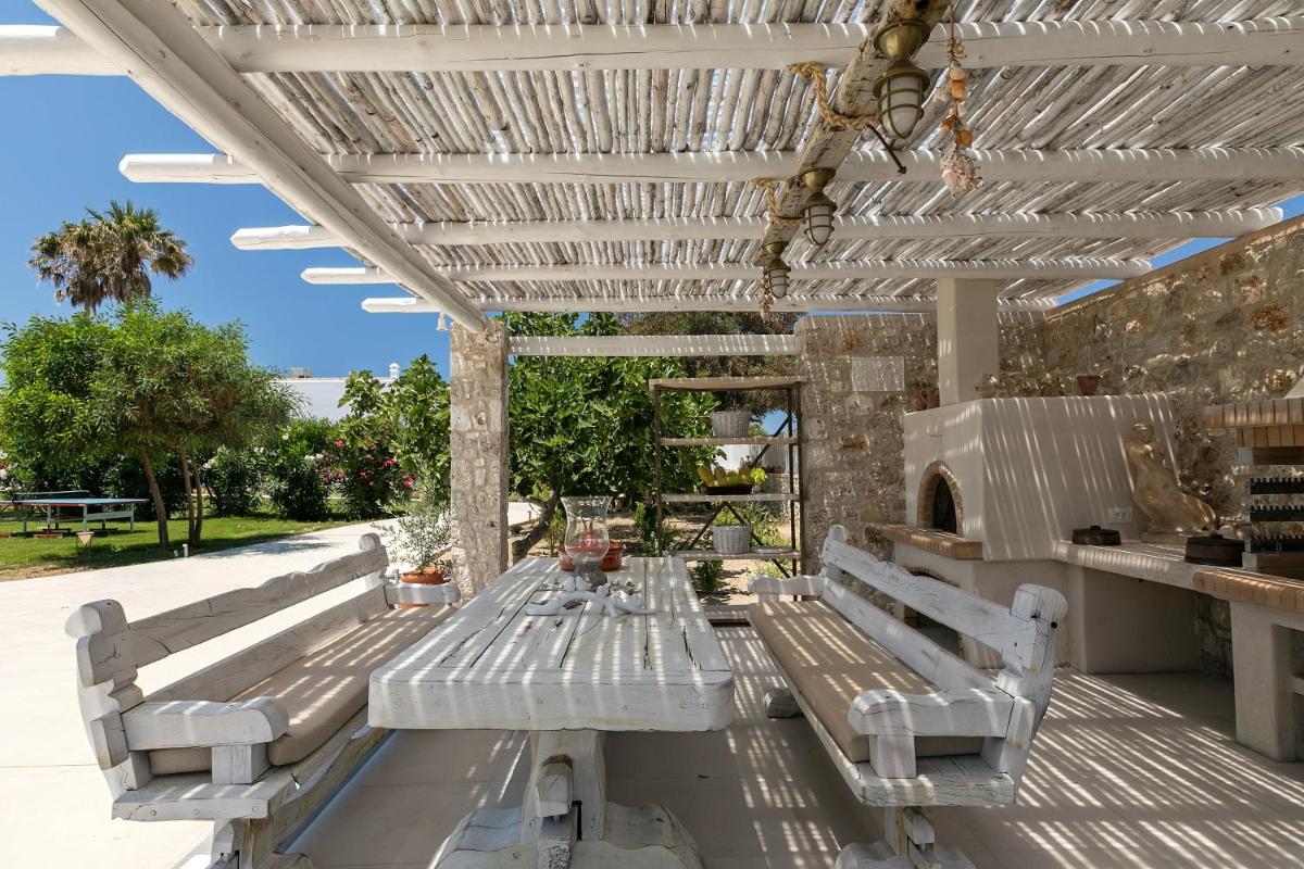 White Pearls-Adults Only Luxury Suites