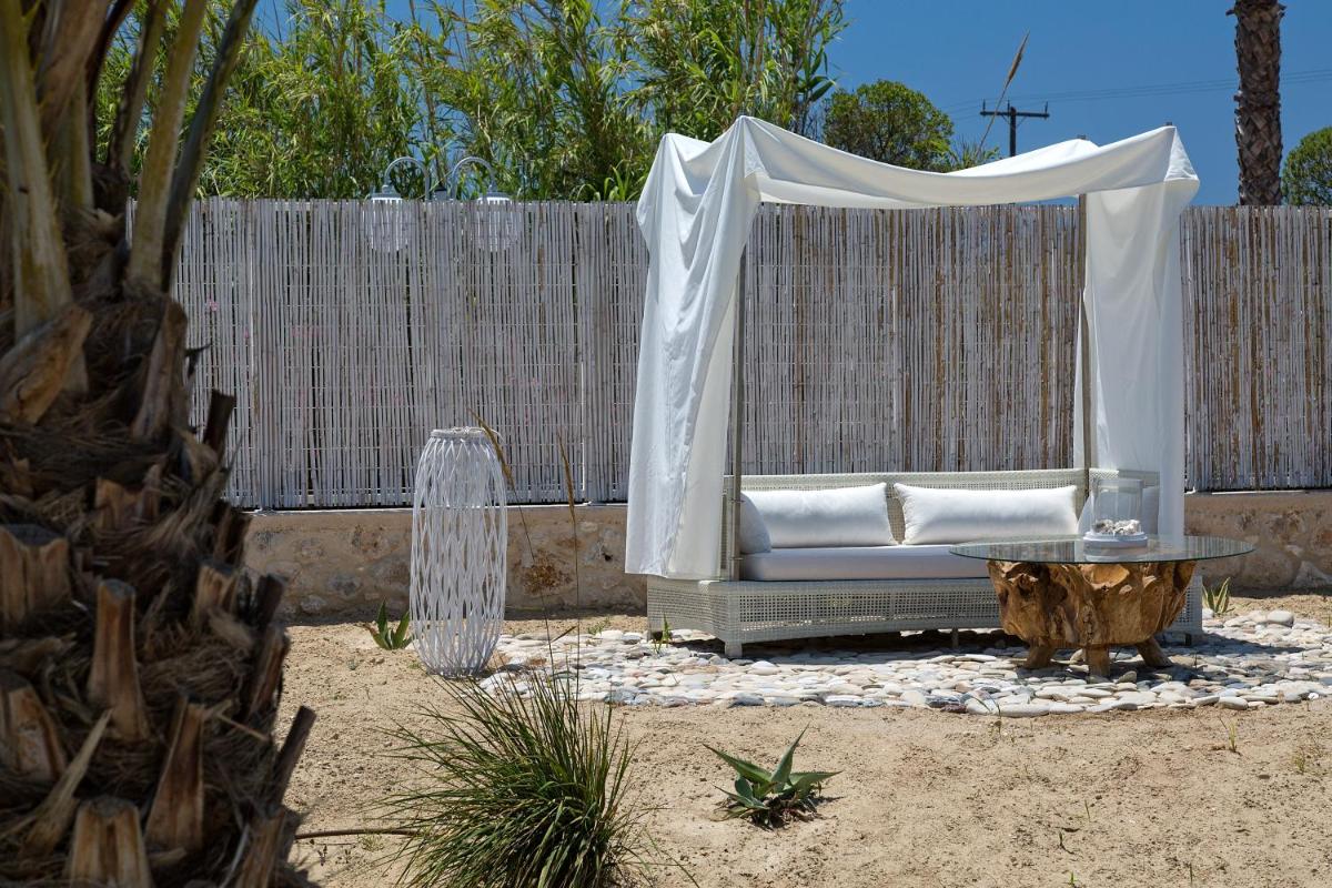 White Pearls-Adults Only Luxury Suites