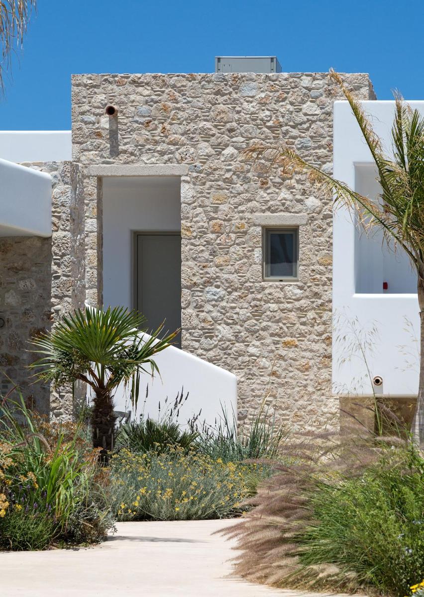 White Pearls-Adults Only Luxury Suites