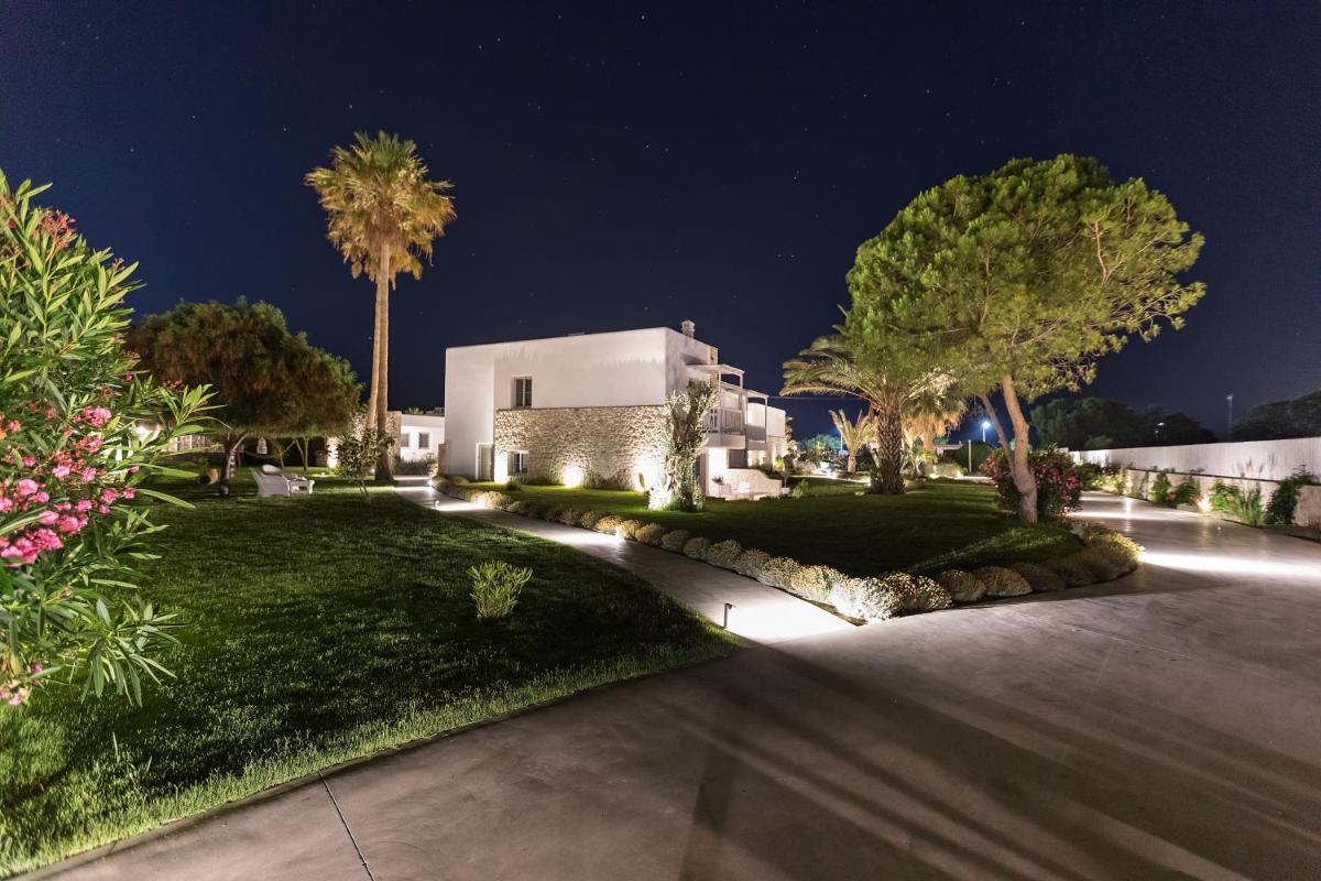 White Pearls-Adults Only Luxury Suites