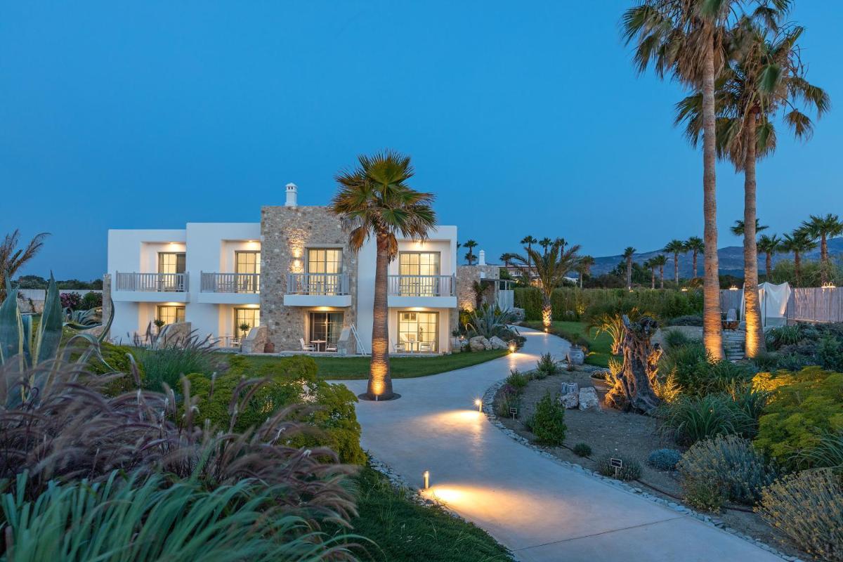 White Pearls-Adults Only Luxury Suites