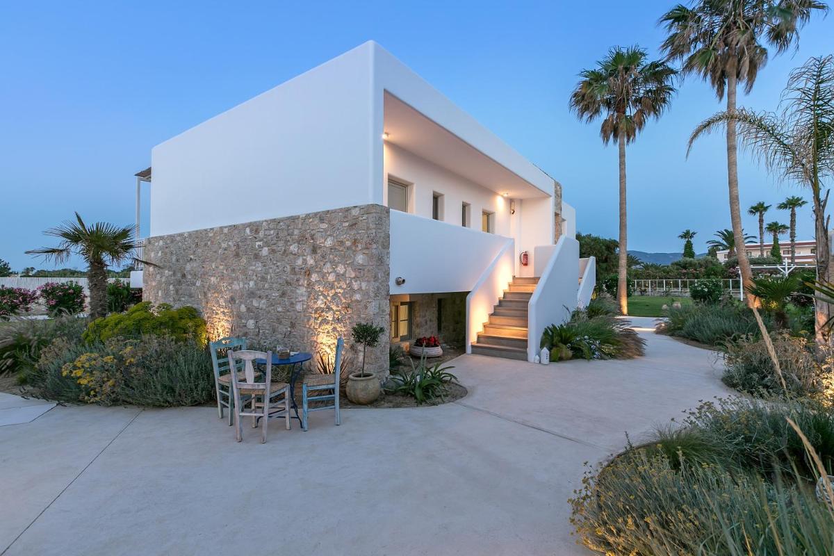 White Pearls-Adults Only Luxury Suites