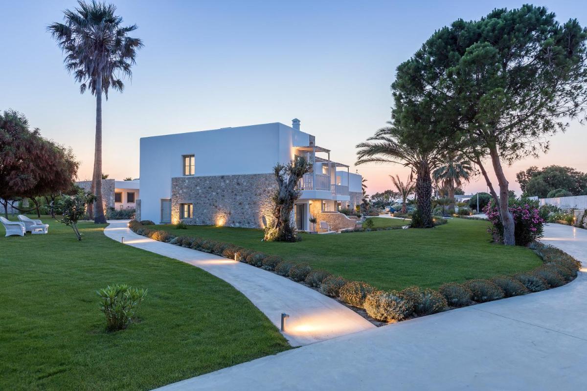 White Pearls-Adults Only Luxury Suites