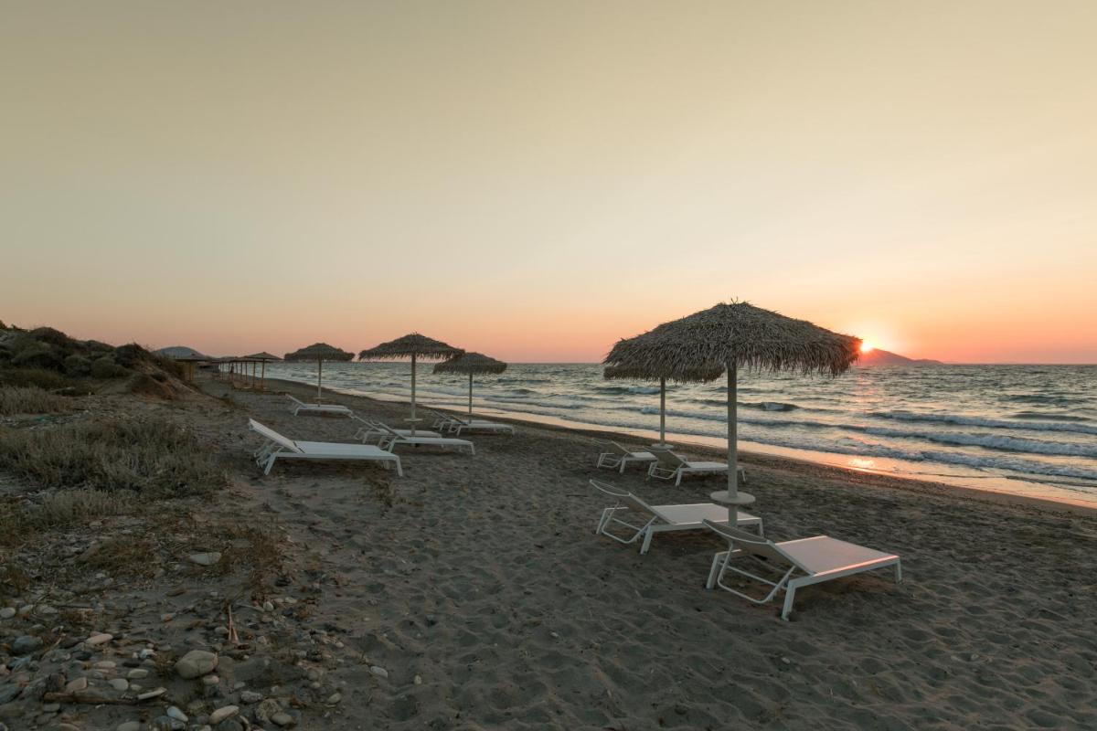 White Pearls-Adults Only Luxury Suites