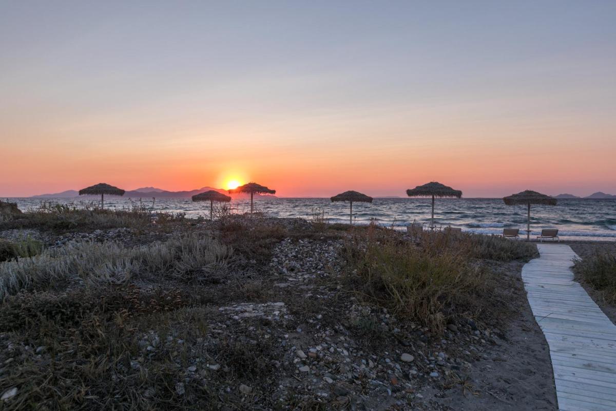 White Pearls-Adults Only Luxury Suites