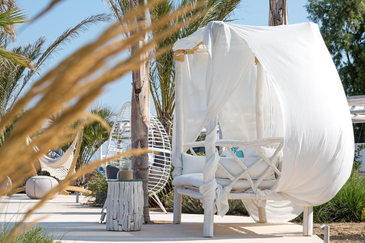 White Pearls-Adults Only Luxury Suites