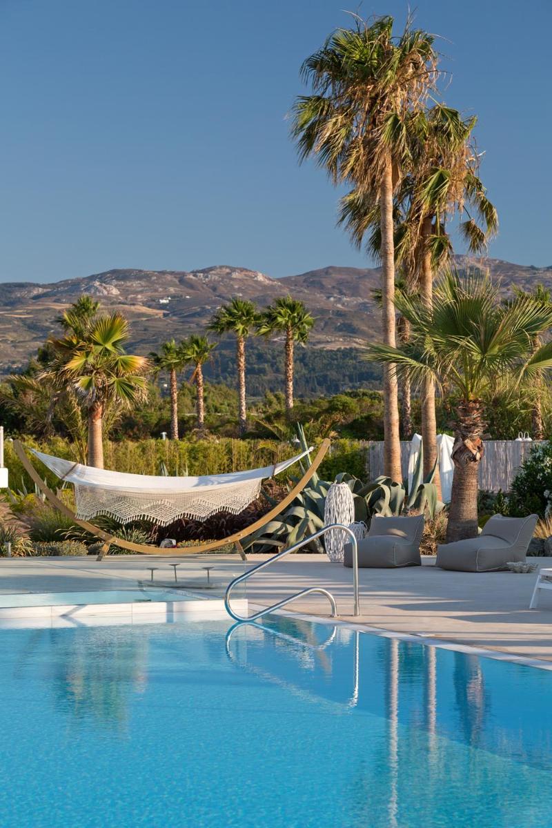 White Pearls-Adults Only Luxury Suites