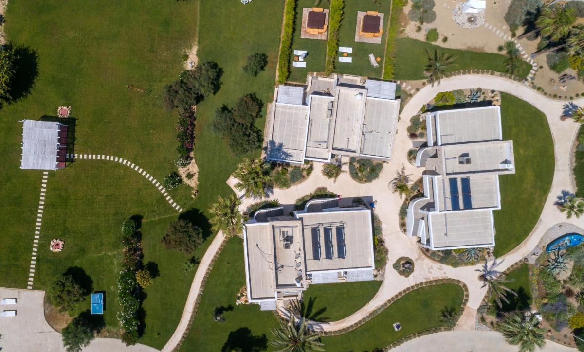 White Pearls-Adults Only Luxury Suites