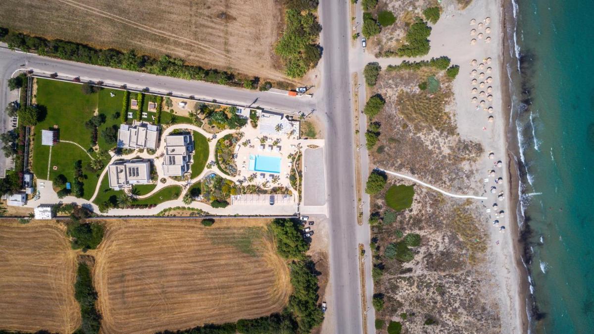 White Pearls-Adults Only Luxury Suites