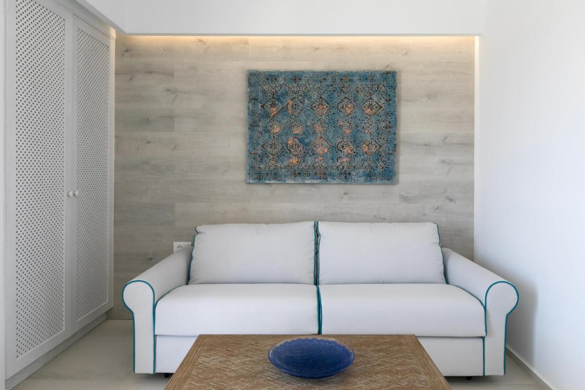 White Pearls-Adults Only Luxury Suites