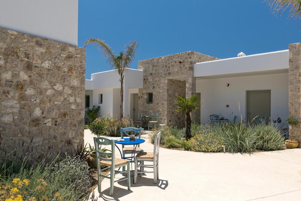 White Pearls-Adults Only Luxury Suites