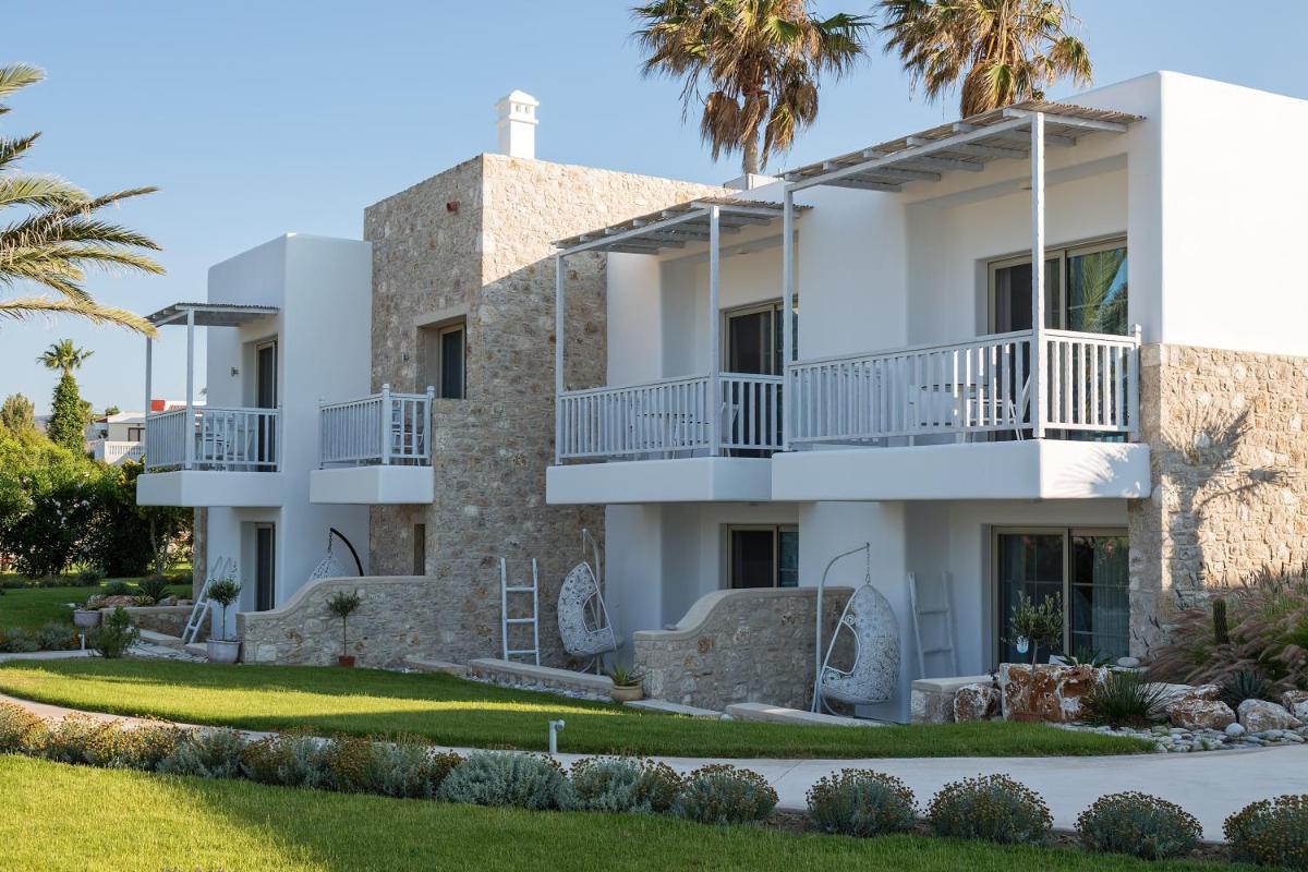 White Pearls-Adults Only Luxury Suites